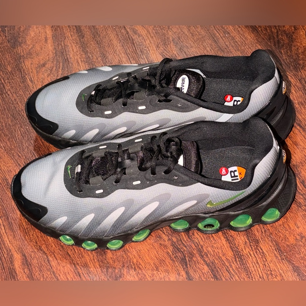Nike shoes for men - Picture 3 of 15